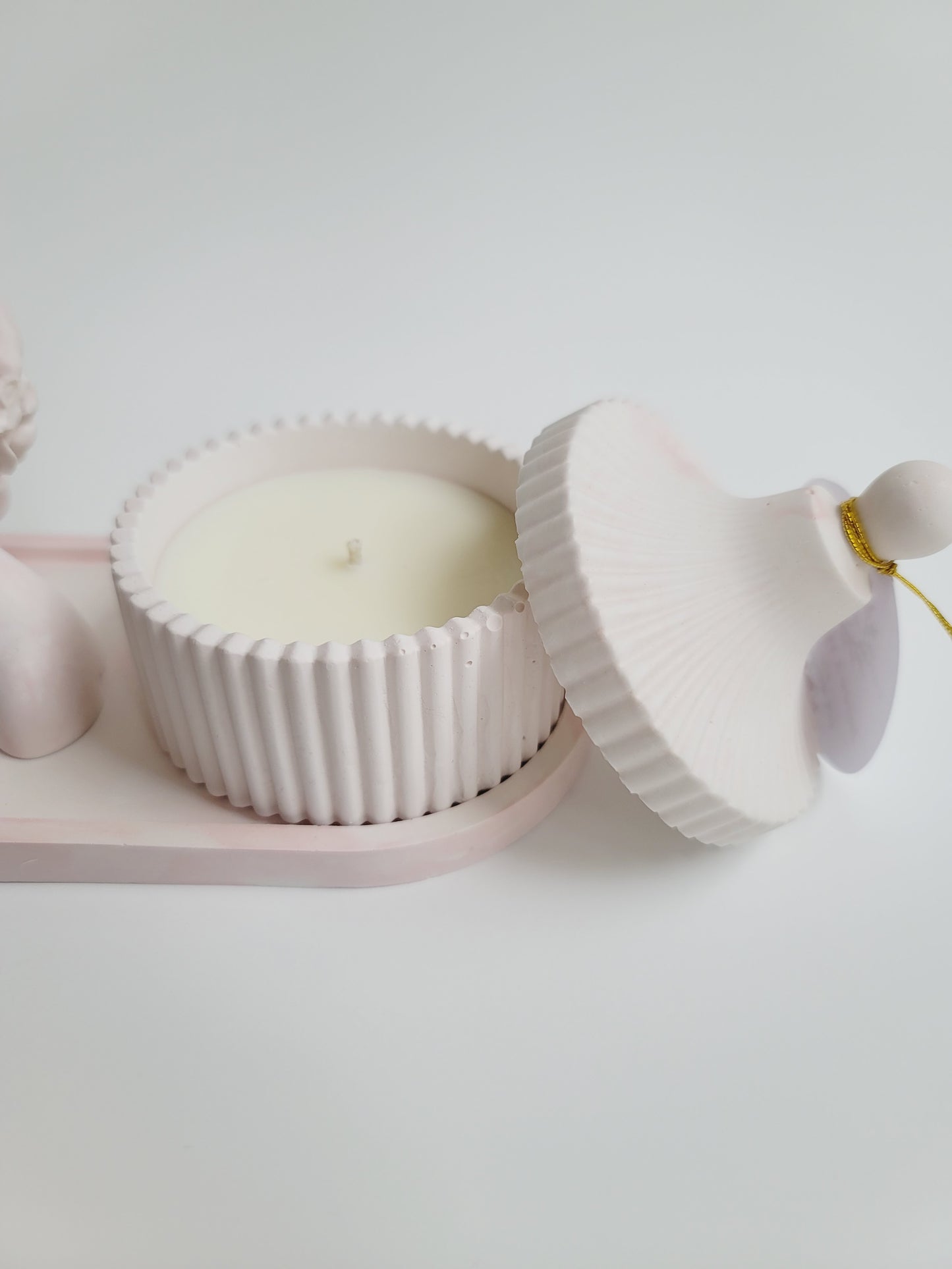 Cement Table Decor Candle Set - Girl with Blindfold - Pink